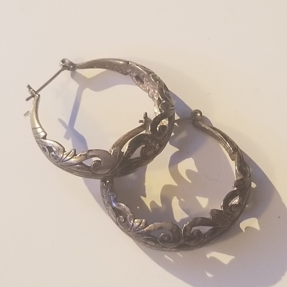 10/$10 Metal Closed Hoop Earrings